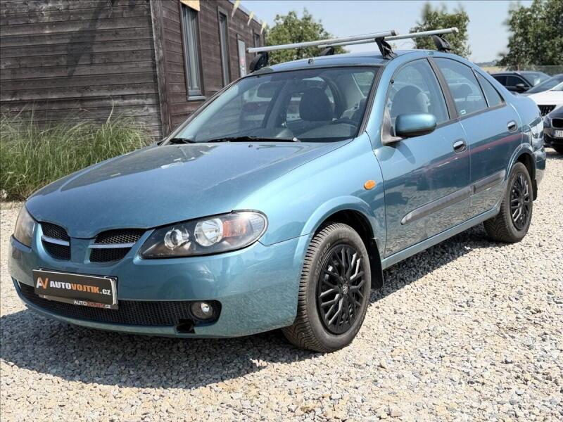 Nissan Almera