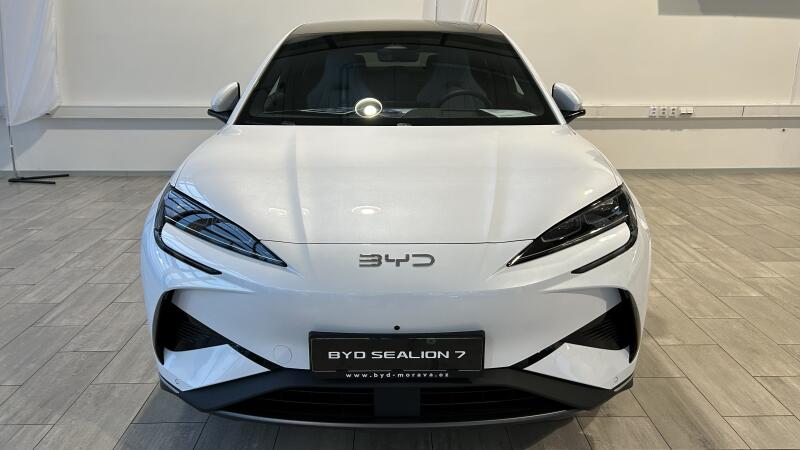 BYD Sealion 7
