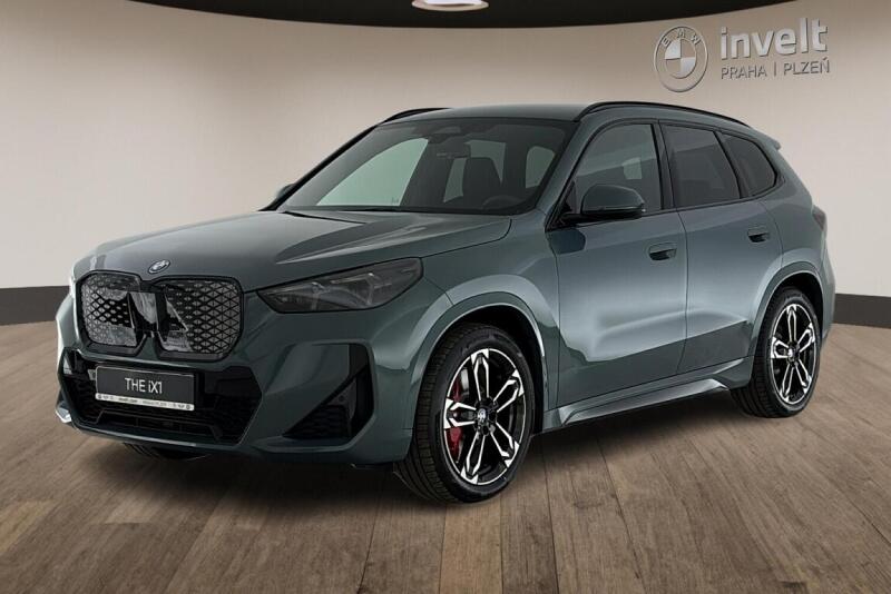 BMW iX1
