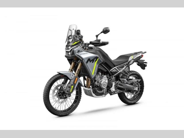 CFMOTO 450 MT-R