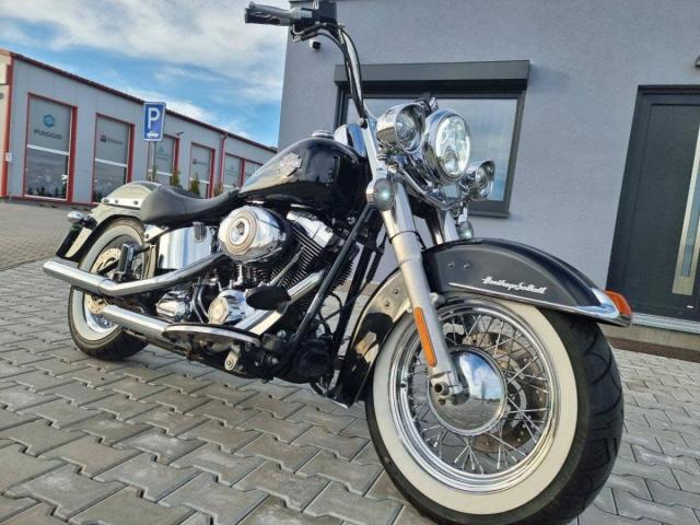 Harley-Davidson FLSTC Heritage Softail Classic