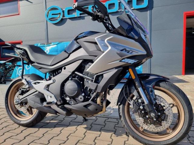 CFMOTO 700 MT Premium