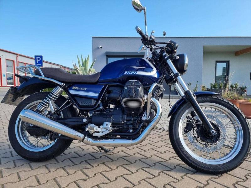 Moto Guzzi V7 750 Special