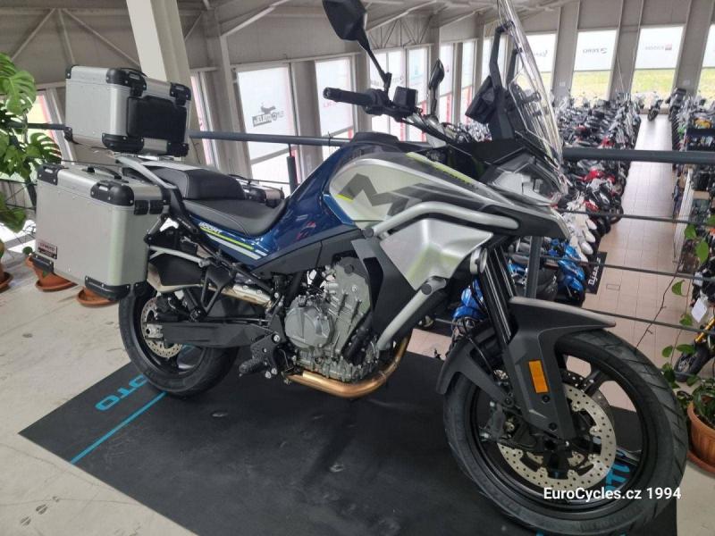 CFMOTO 800 MT