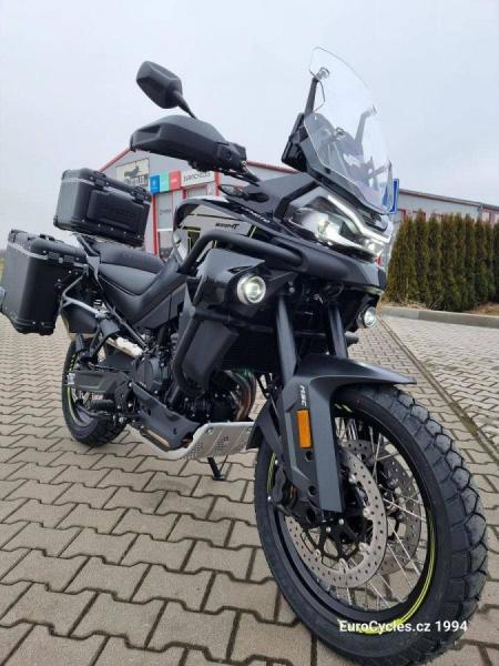 CFMOTO 800 MT