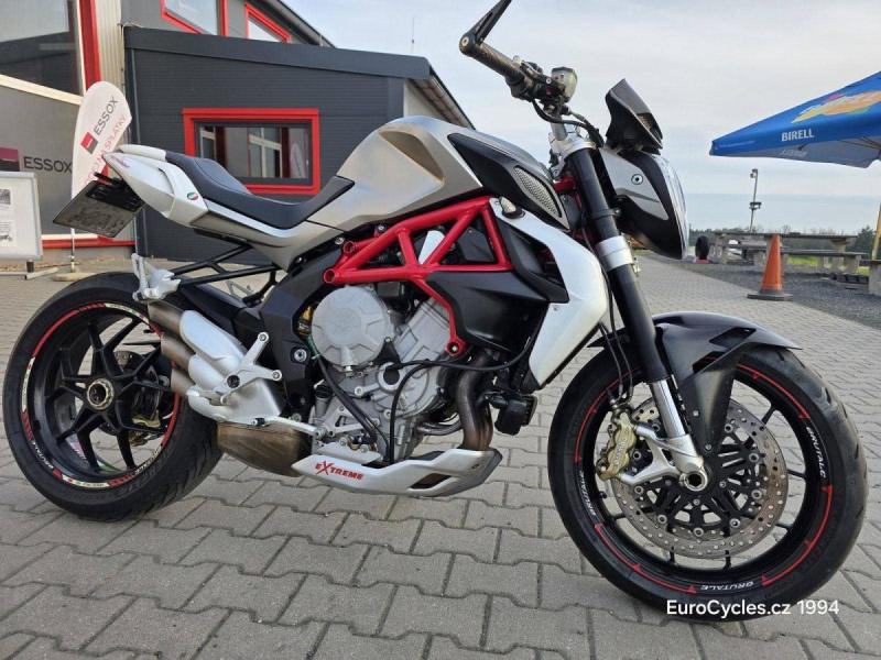 MV Agusta Brutale 800