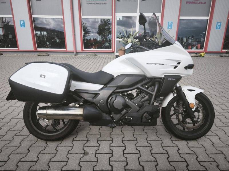 Honda CTX 700