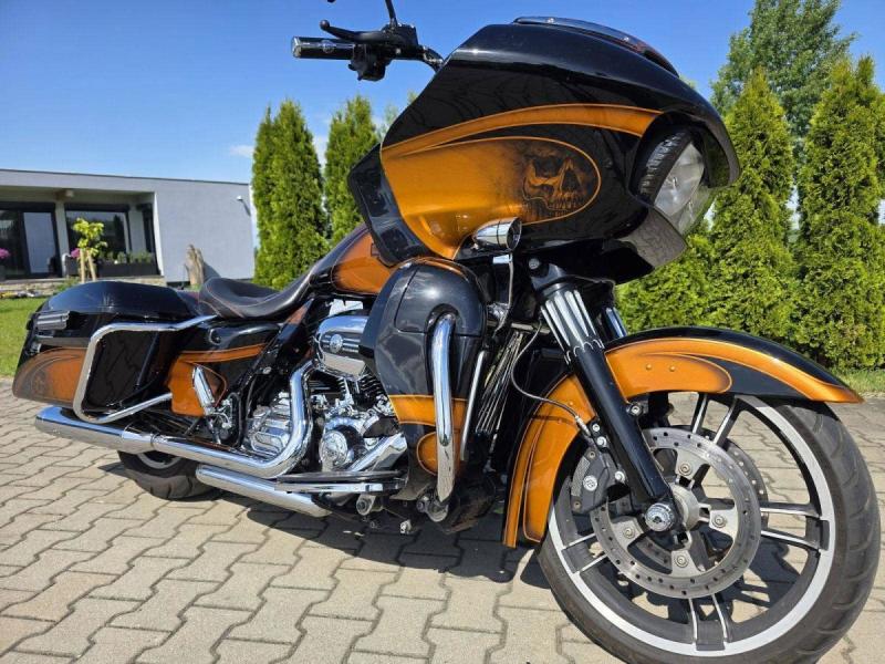 Harley-Davidson FLTRXS Road Glide Special