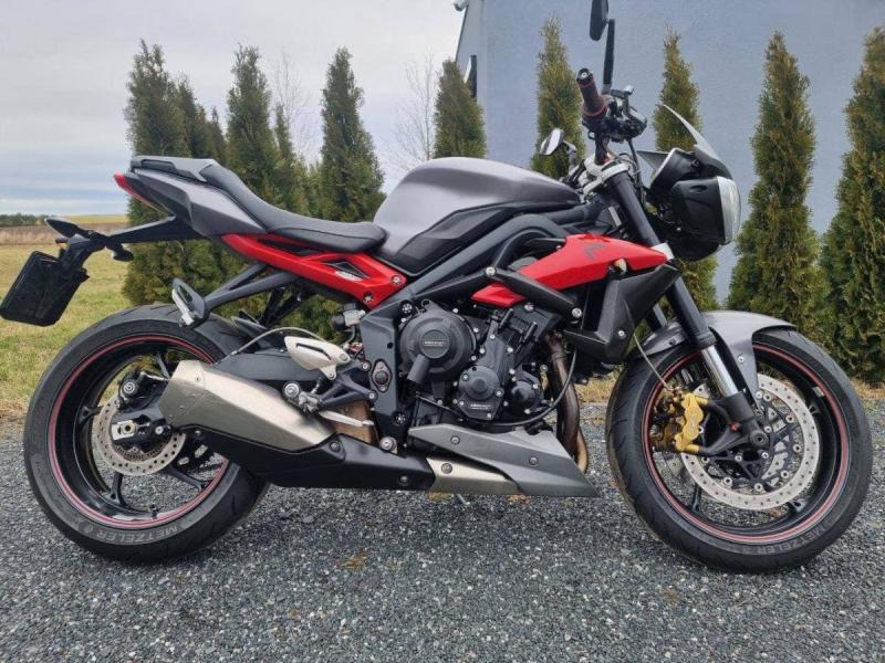Triumph Street Triple 675 R