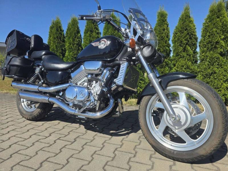 Honda VF 750 C Magna