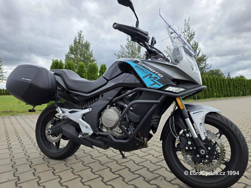 CFMOTO 650 MT