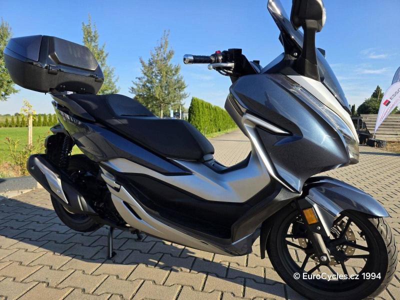 Honda Forza 300 ABS