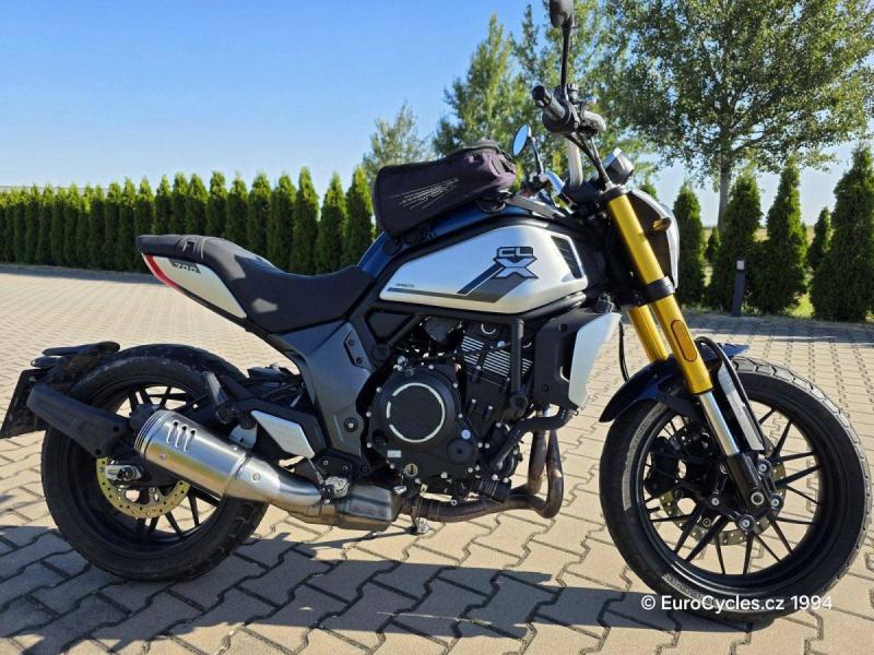 CFMOTO 700 CL-X Heritage