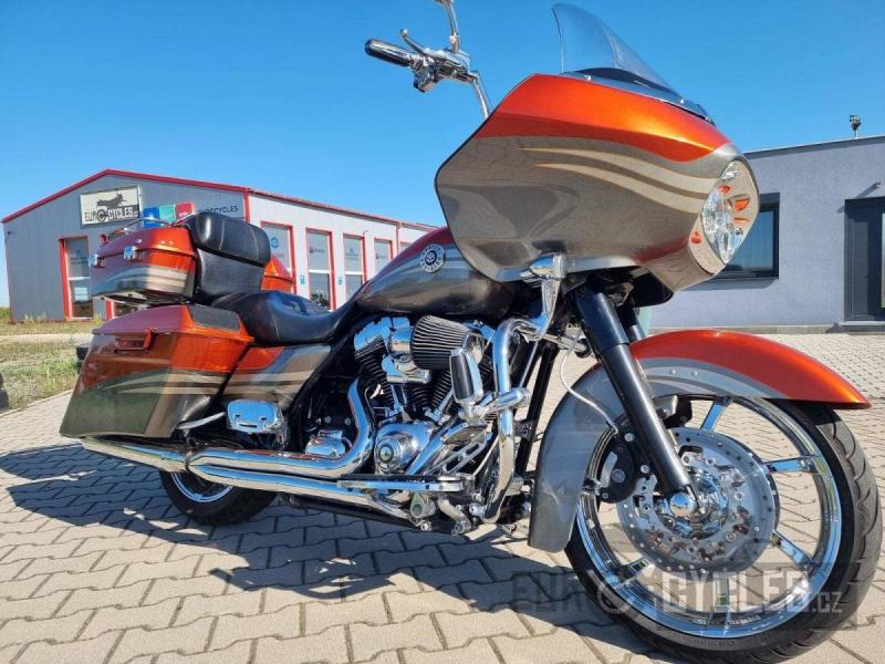Harley-Davidson FLTRXSE CVO Road Glide