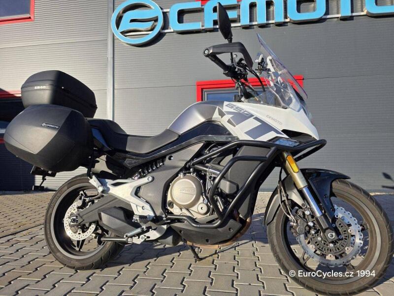 CFMOTO 650 MT
