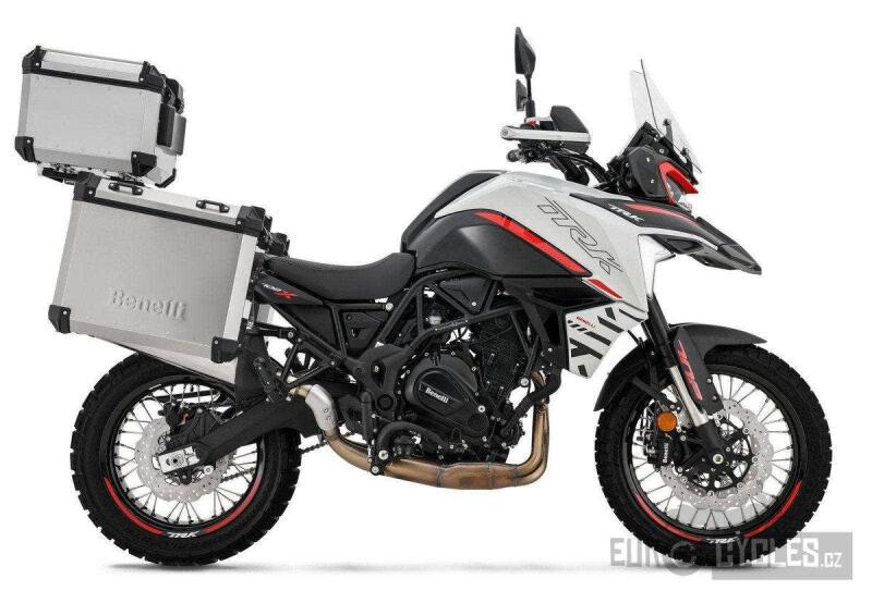 Benelli TRK 702 X