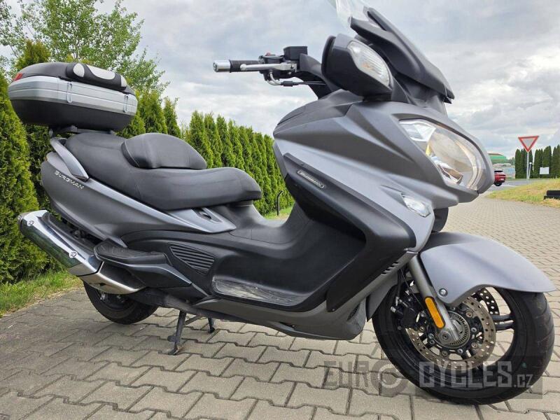 Suzuki Burgman 650 Executive