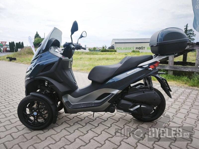 Piaggio MP3 300
