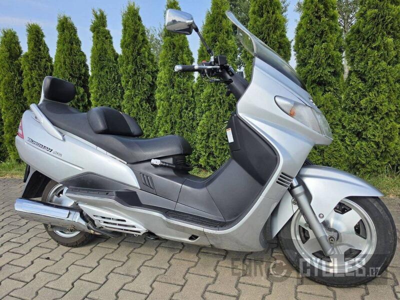 Suzuki Burgman 400