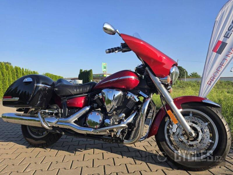 Yamaha XVS 1300 A Midnight Star