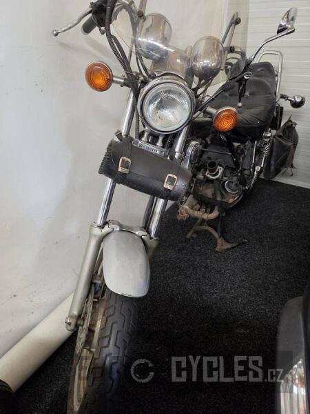 Yamaha XV 750 Virago