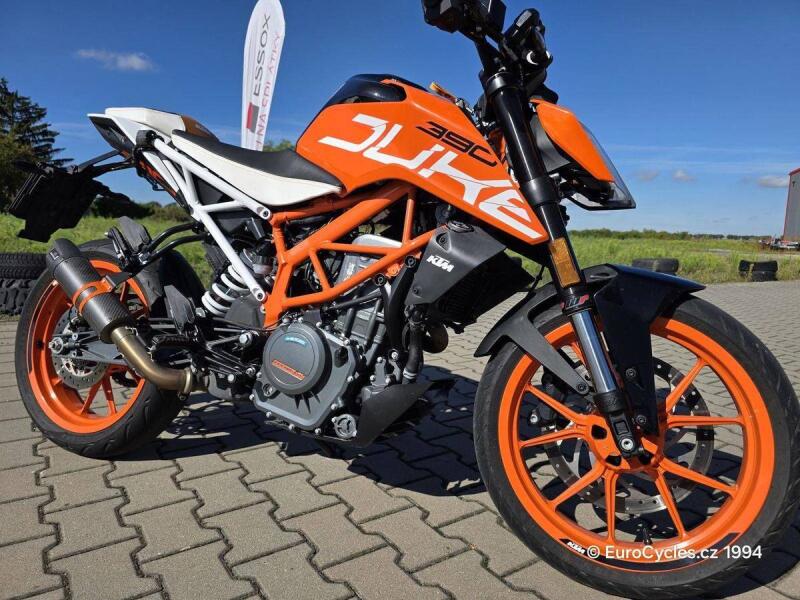 KTM 390 Duke