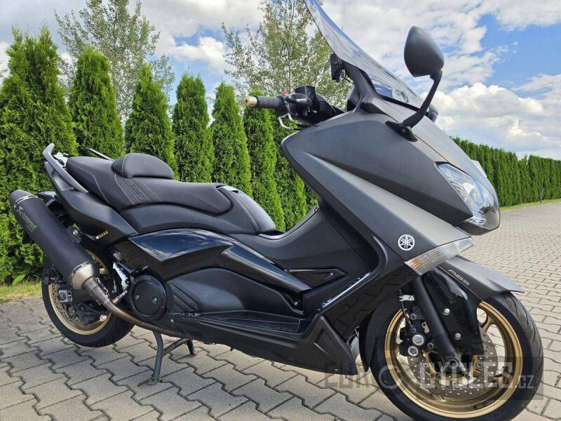 Yamaha T-Max 530
