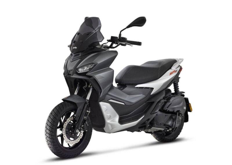 Aprilia SR GT 200