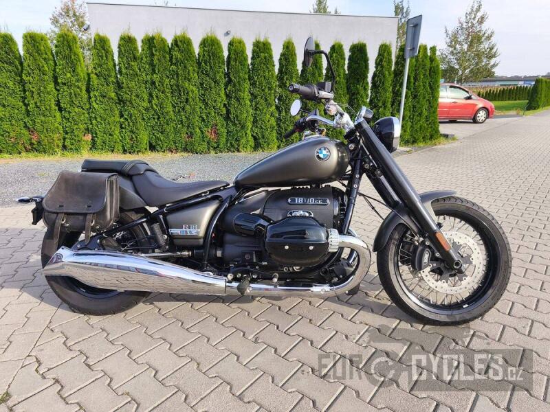 BMW R 18