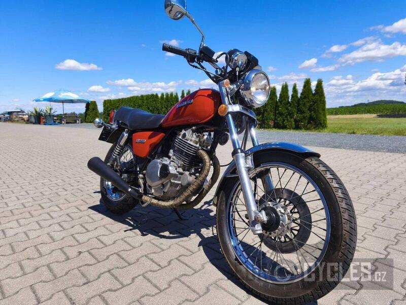Suzuki GN 250