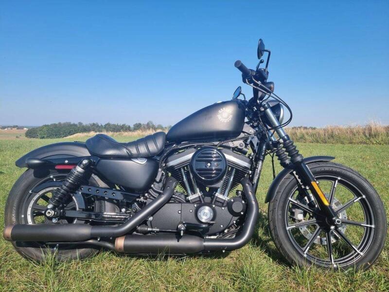 Harley-Davidson XL 883N Sportster Iron
