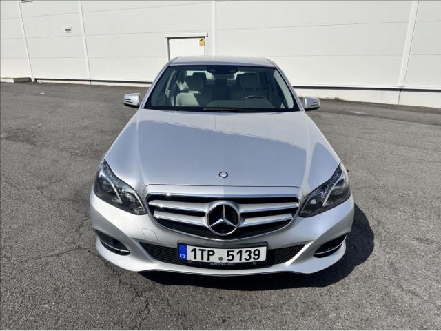 Mercedes-Benz Triedy E