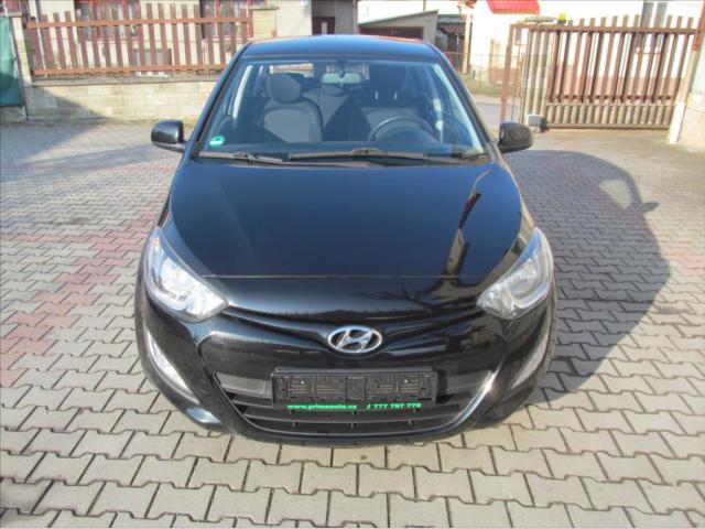 Hyundai i20 1,3 KLIMA 1.MAJITEL NOVÝ MOD