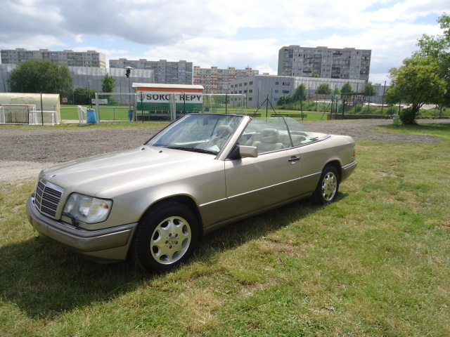 Mercedes-Benz 124 E 320 Cabrio, automat, klima