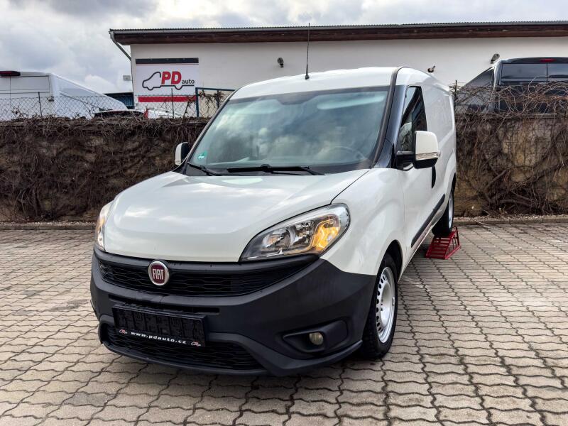 Fiat Dobl�