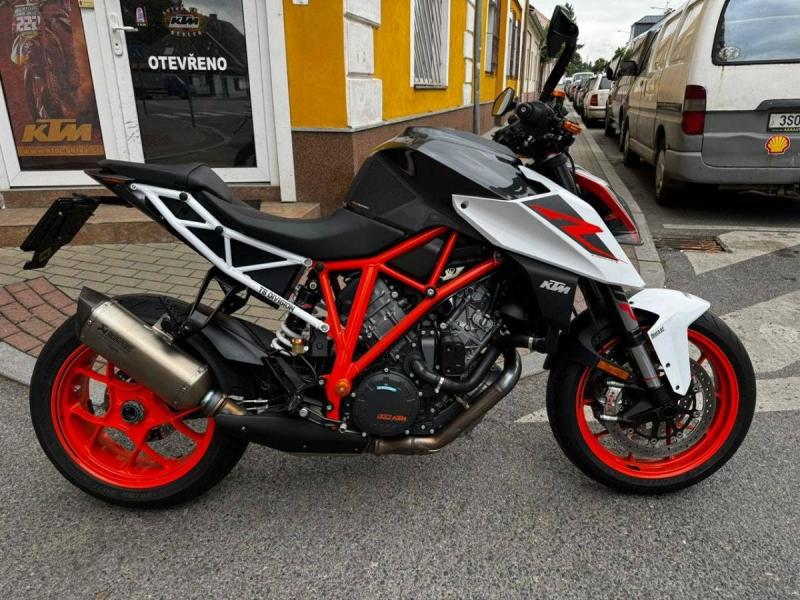 KTM 1290 Super Duke R
