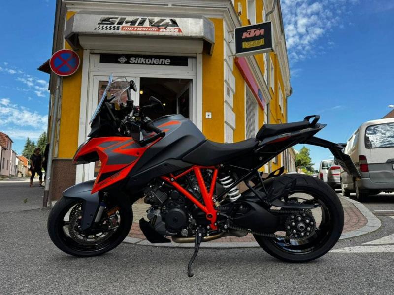 KTM 1290 Super Duke GT