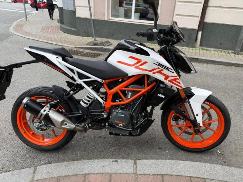 KTM 390 Duke