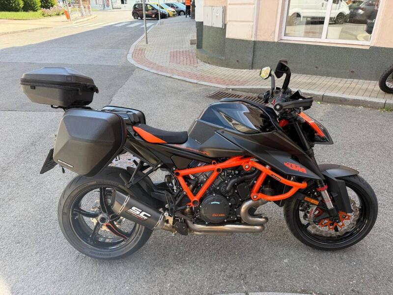KTM 1290 Super Duke R