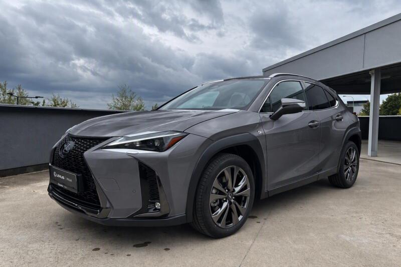 Lexus UX 300h