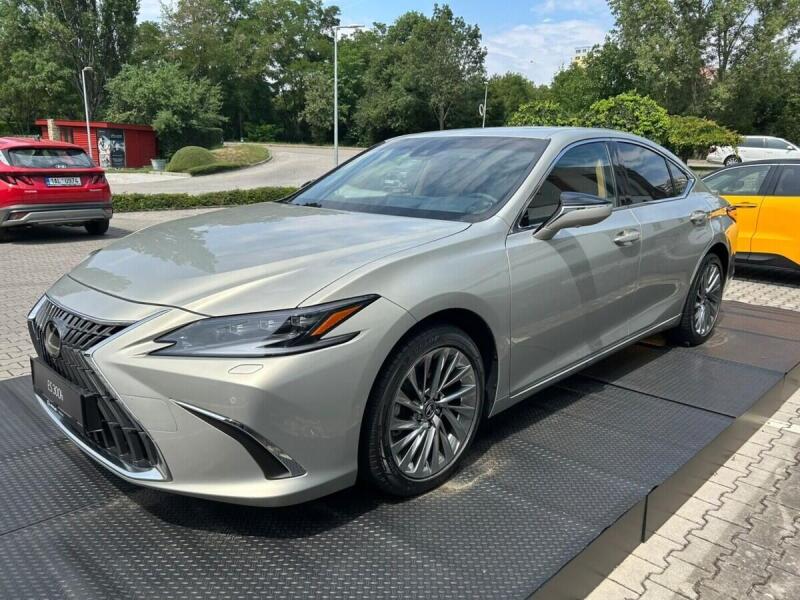 Lexus ES 300h