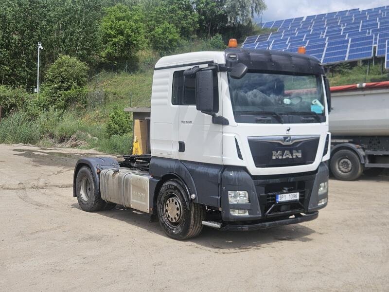 MAN TGX