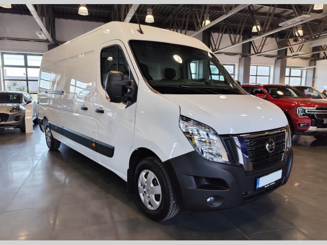 Nissan Interstar