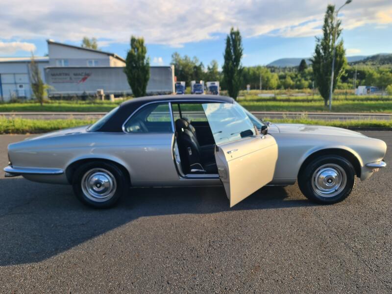 Jaguar XJ6