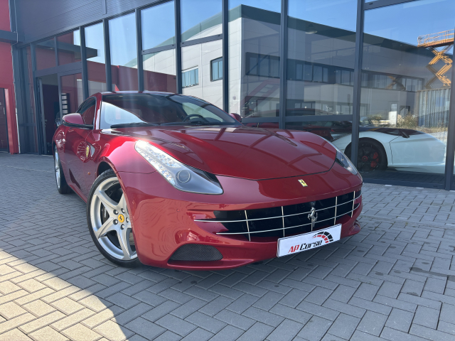 Ferrari FF