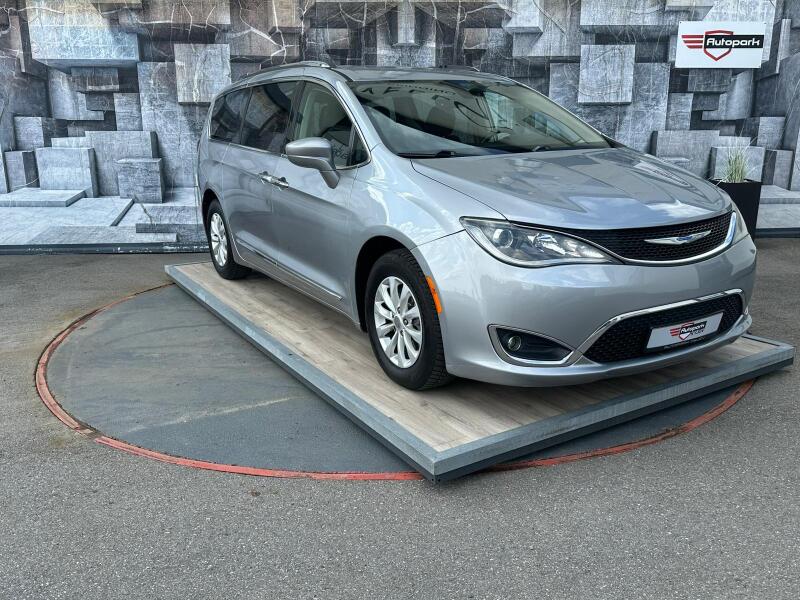 Chrysler Pacifica