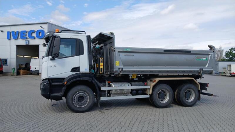 Iveco X-WAY