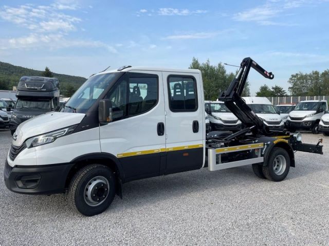 Iveco Daily dvoukabina 6+1 nosič kontejner