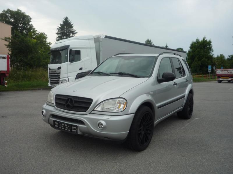 Mercedes-Benz Triedy M