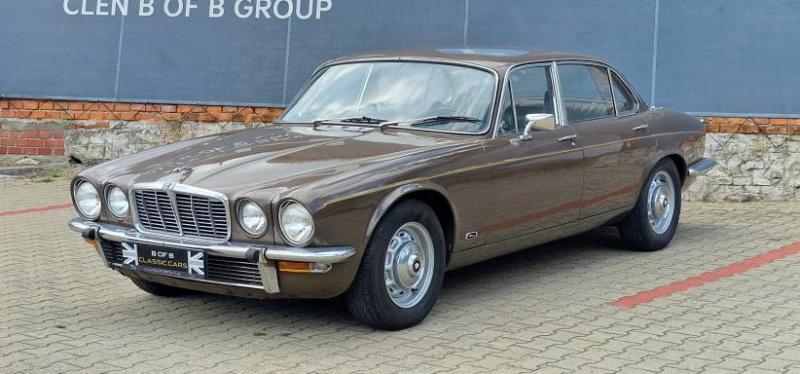 Jaguar XJ6